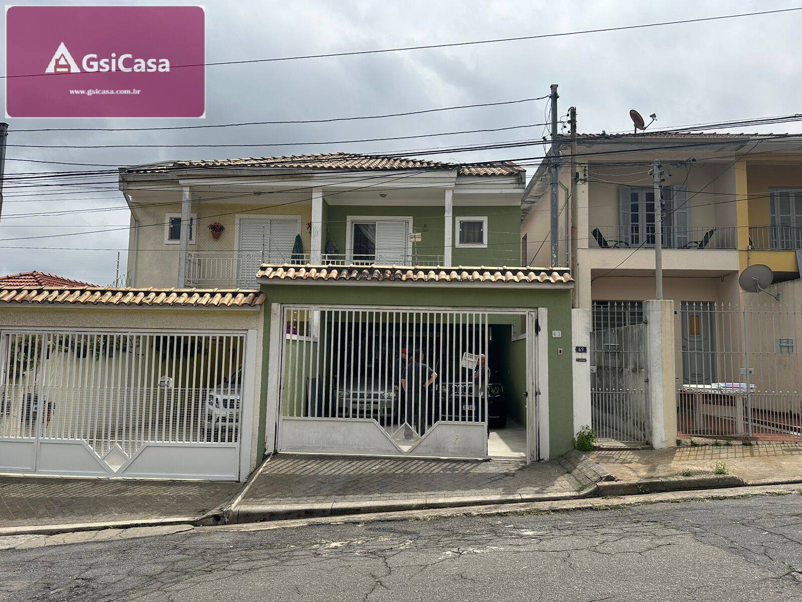 Casa à venda com 3 quartos, 125m² - Foto 1