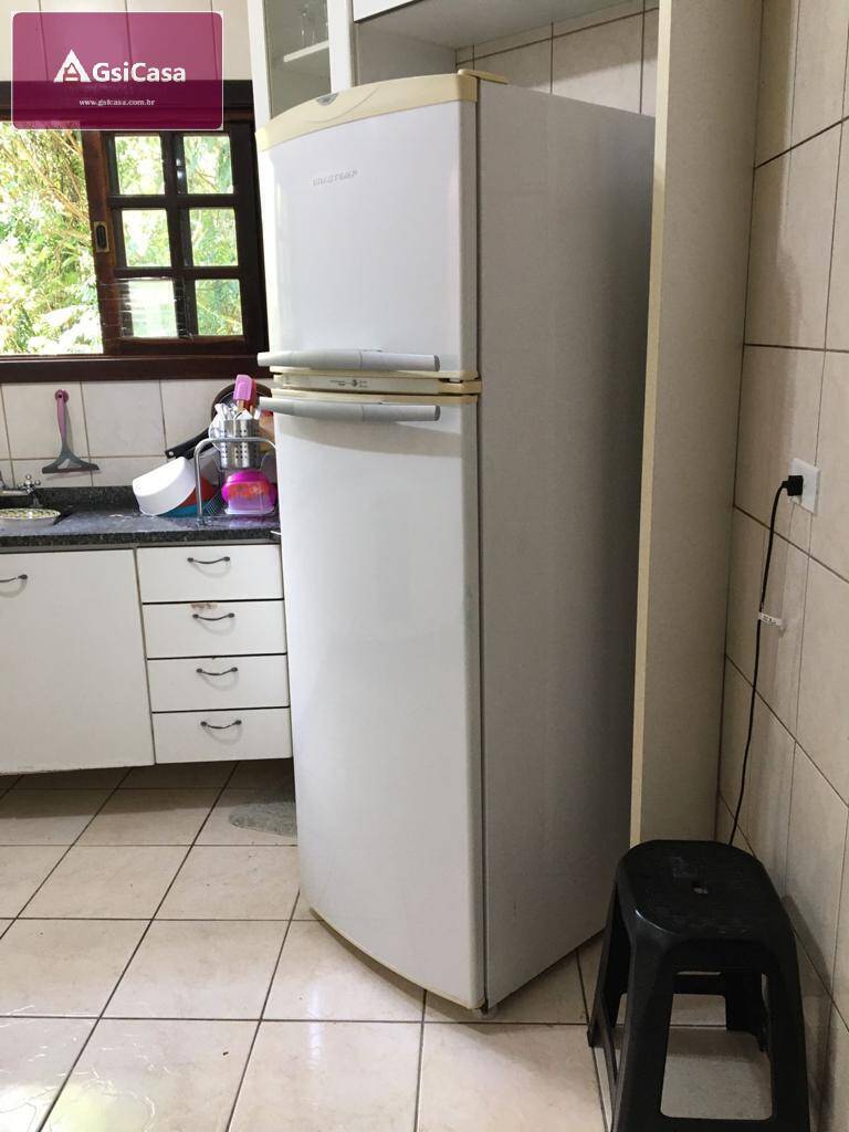 Casa de Condomínio à venda com 4 quartos, 237m² - Foto 10