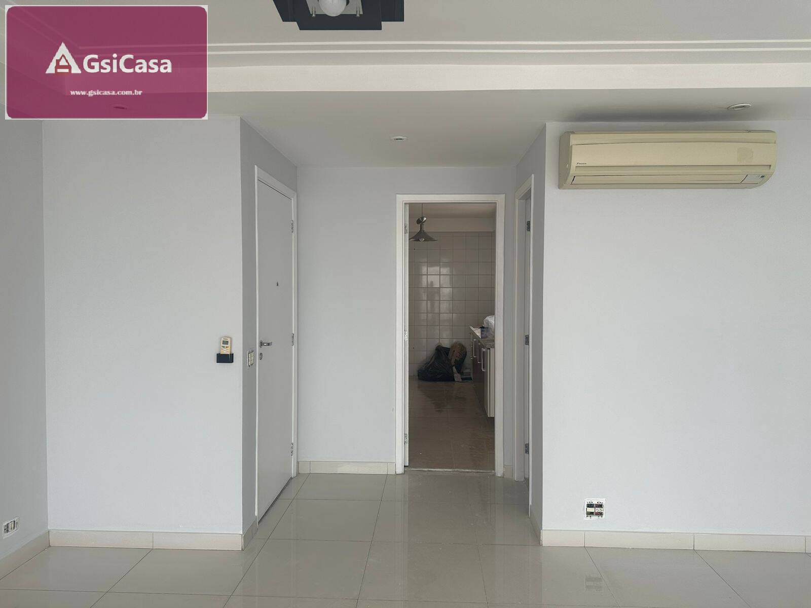 Apartamento para alugar com 4 quartos, 134m² - Foto 1