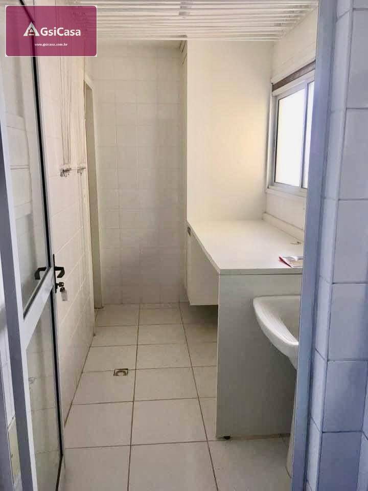 Apartamento à venda com 3 quartos, 134m² - Foto 6